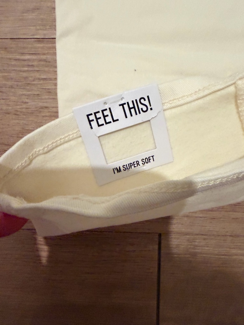 Express Slim Super High-Rise Jeans in Cream - Picture 4 of 8